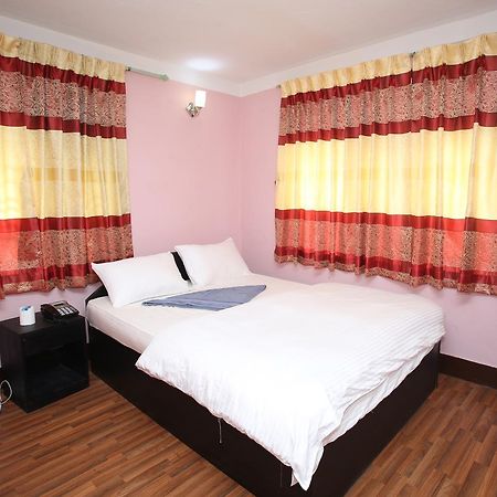Mitra Garden Inn Kathmandu Exterior foto