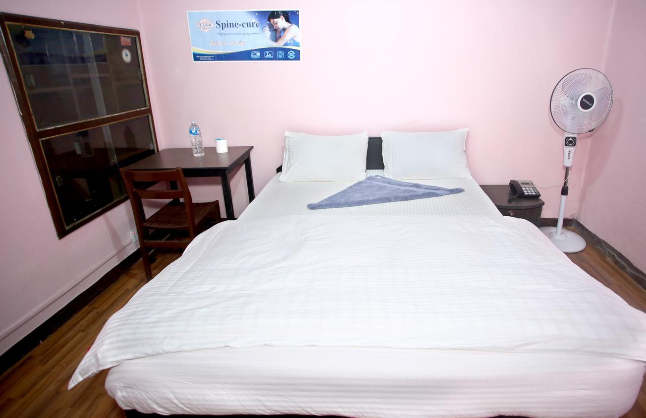 Mitra Garden Inn Kathmandu Exterior foto
