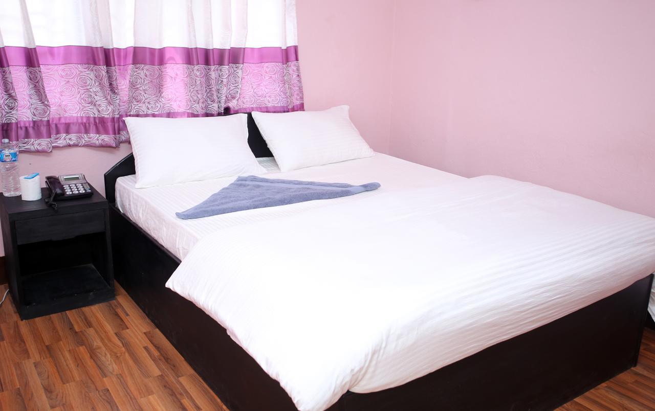 Mitra Garden Inn Kathmandu Exterior foto