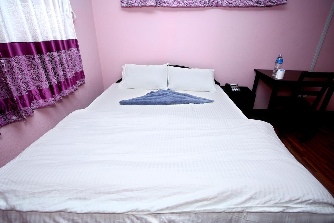 Mitra Garden Inn Kathmandu Exterior foto